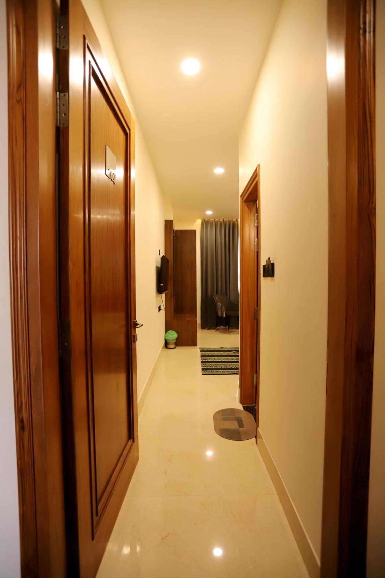 Hotel Dhingra Inn Rewāri Екстериор снимка